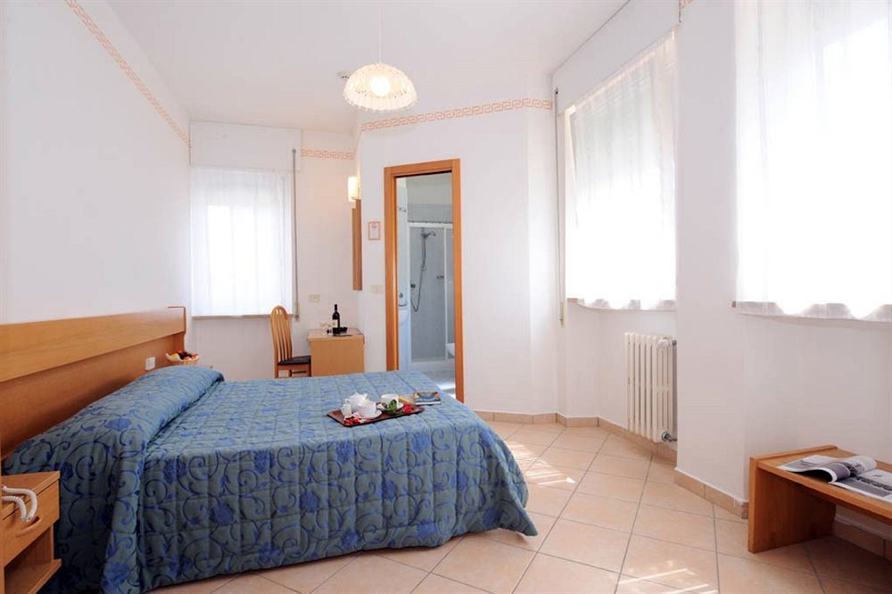 Hotel Marina Bardolino Dış mekan fotoğraf