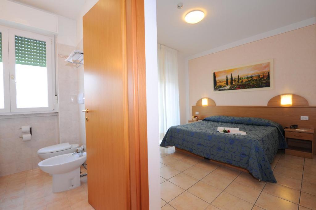 Hotel Marina Bardolino Oda fotoğraf