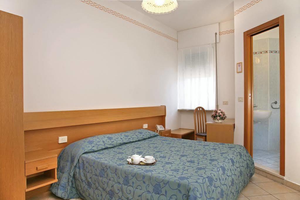 Hotel Marina Bardolino Dış mekan fotoğraf